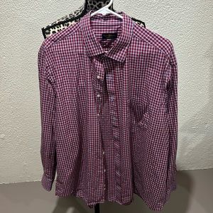 Men’s Club Room red & blue checker button down shirt with pocket.